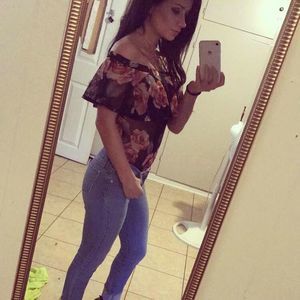 Meet your Posher, Nikki